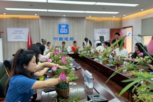 囊中羞涩！葡媒：三镇想免费续租阿齐兹，遭里奥阿维俱乐部拒绝